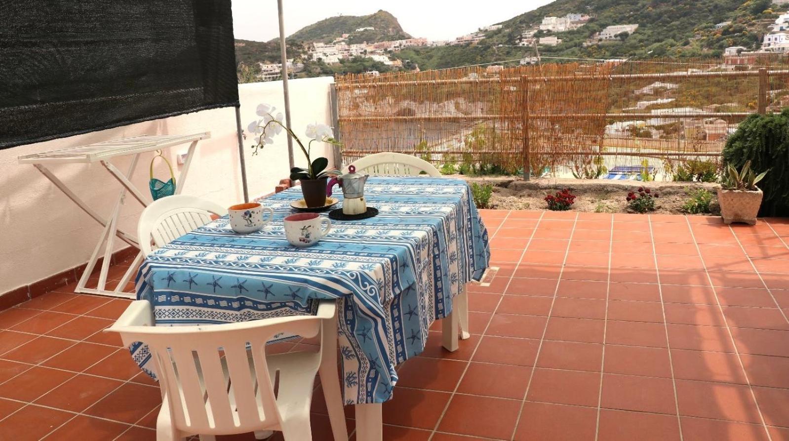 Apartamento Ponzamania La Terrazza Di Cala Feola Exterior foto